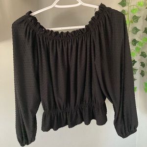 H&M Off The Shoulder Long Sleeve (Medium)